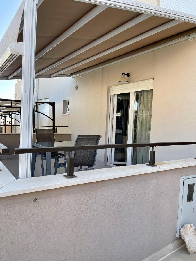 Apartments Prestige Petrcane Esterno foto
