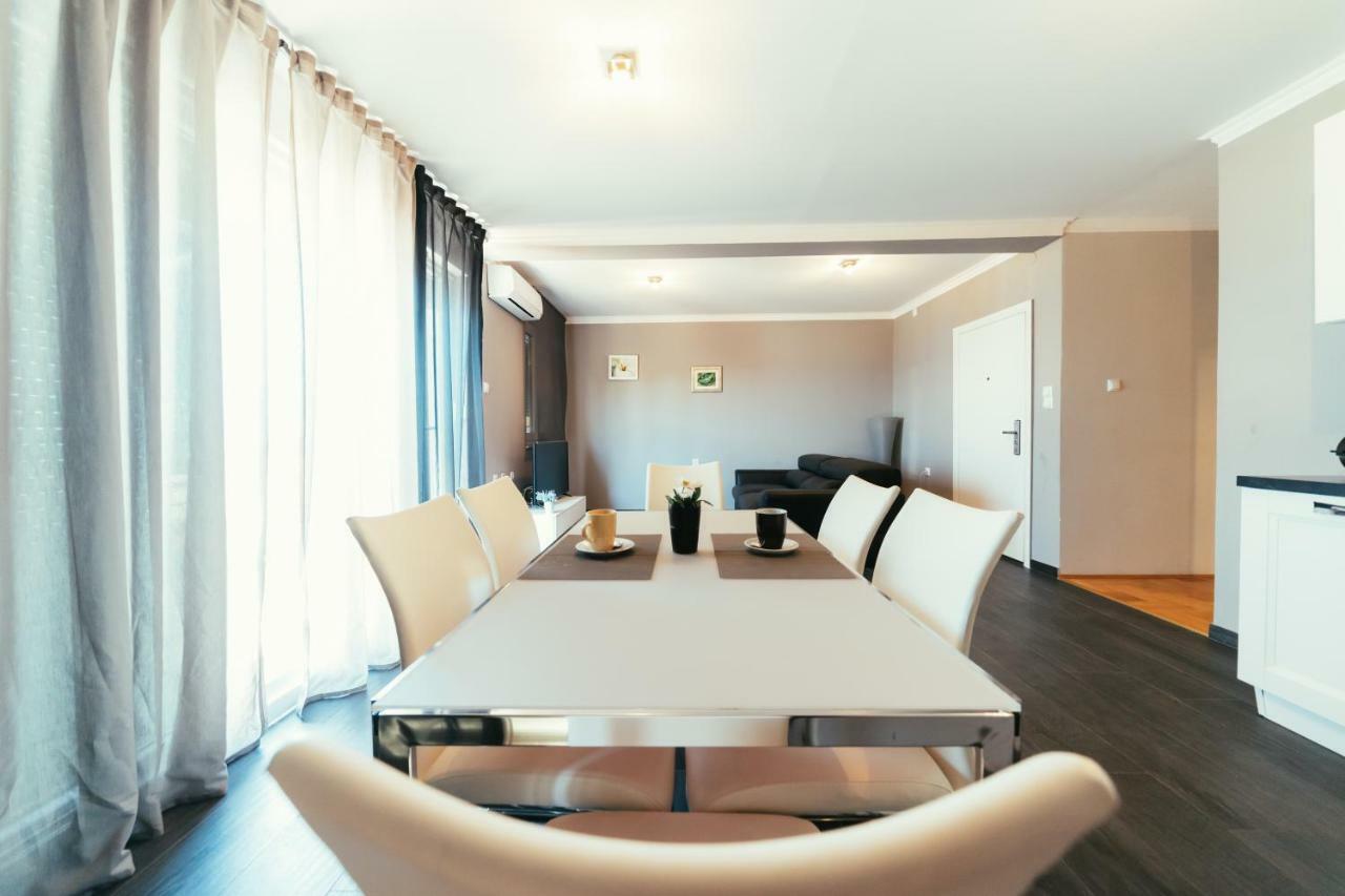 Apartments Prestige Petrcane Esterno foto